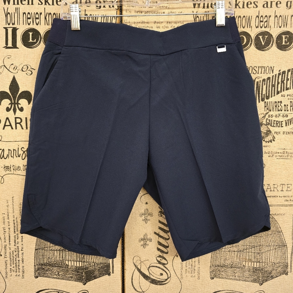 NWT Greg Norman pull on shorts size medium